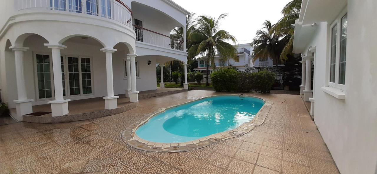 Villa Le Mirage A 150M De La Plage Flic-en-Flacq Kültér fotó